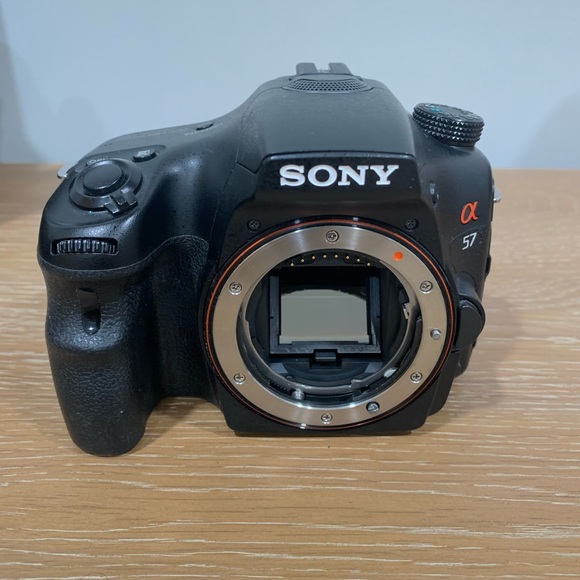 Sony Camera - Picture 2 of 7
